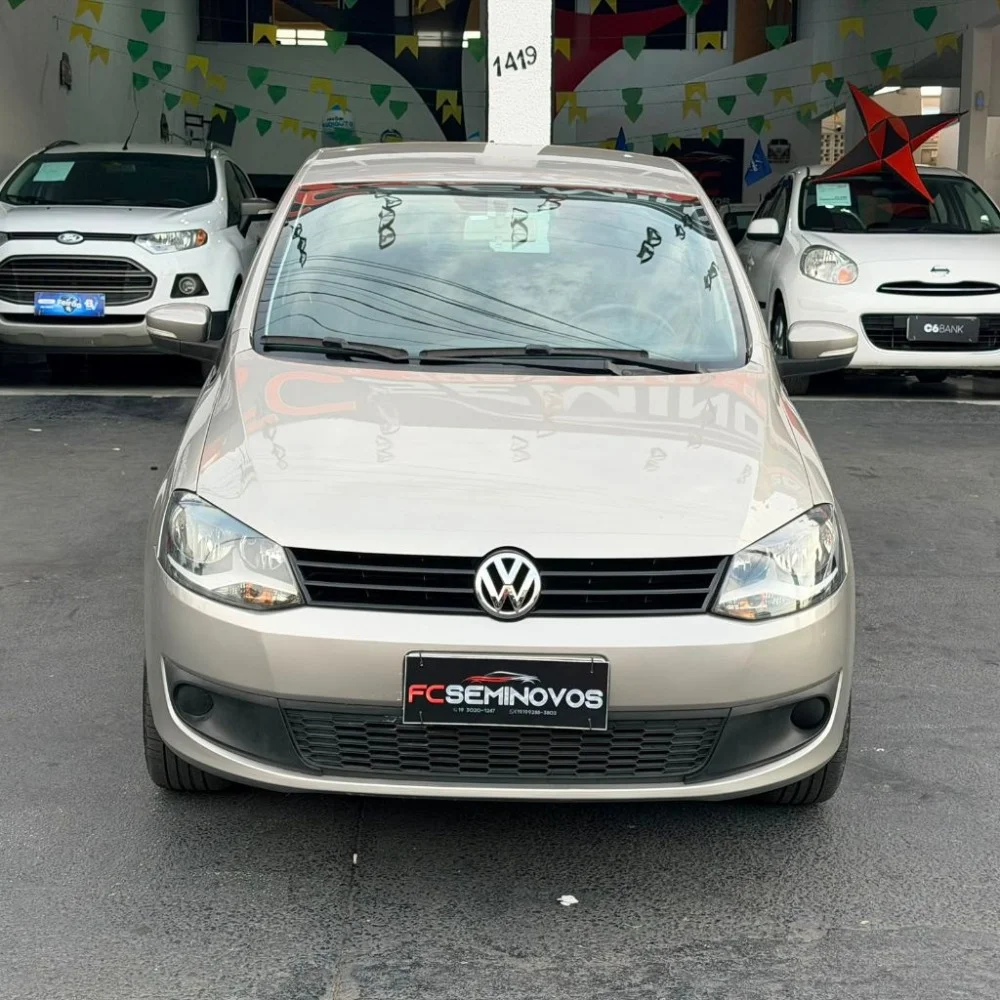 VW - VolksWagen Fox 1.6 Mi Total Flex 8V 5p